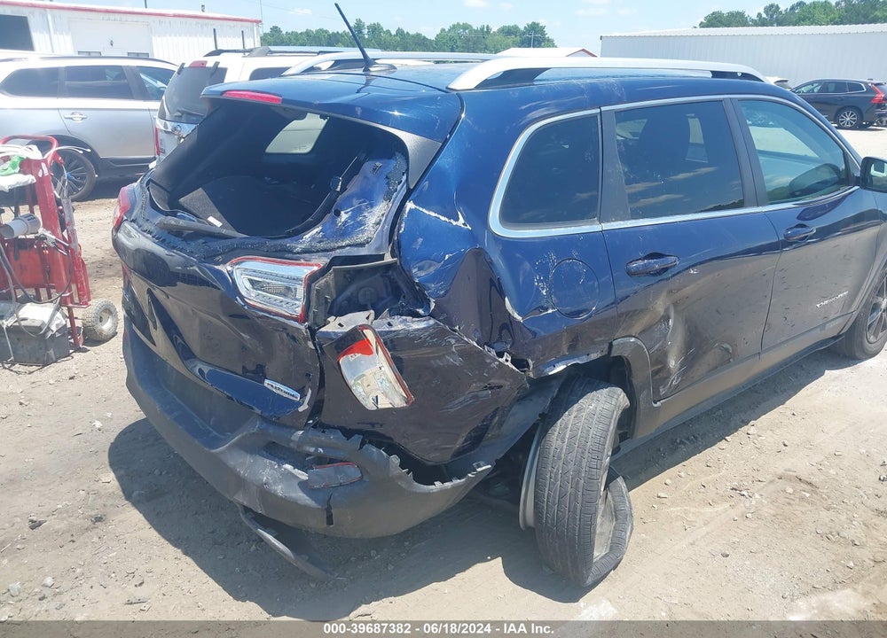 2015 JEEP CHEROKEE LATITUDE VIN: 1C4PJMCB6FW714897