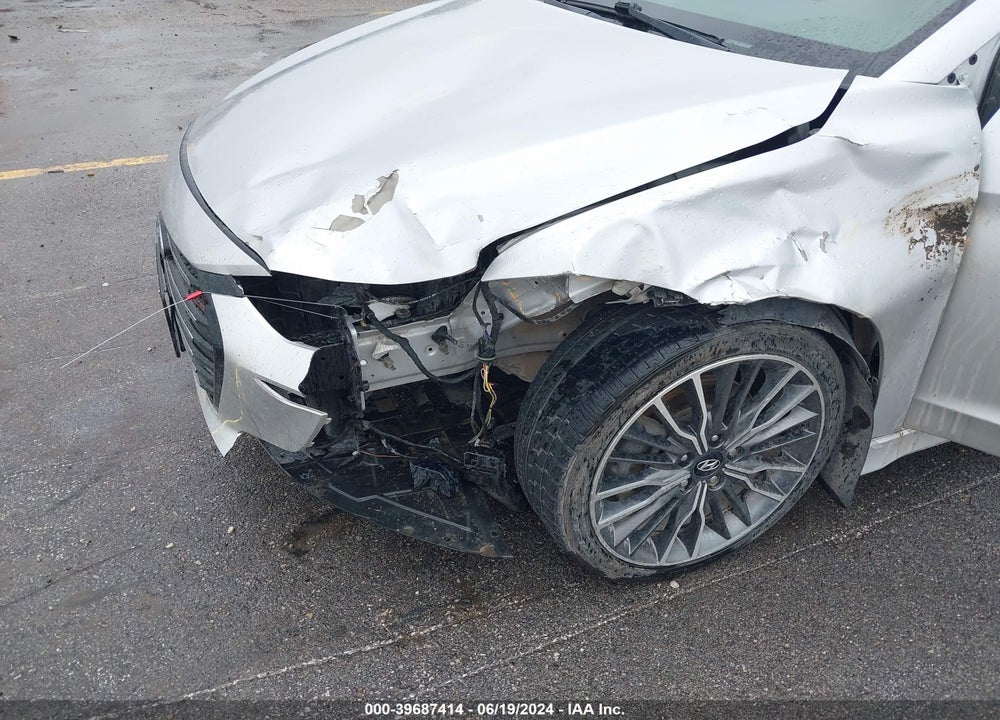 2018 HYUNDAI ELANTRA SPORT VIN: KMHD04LB6JU474899