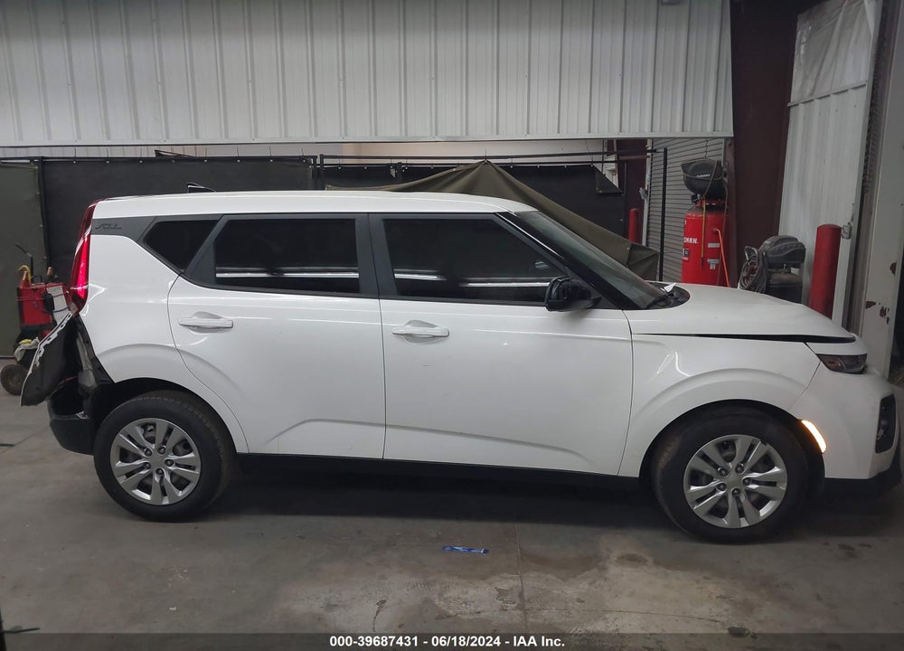 2020 KIA SOUL LX VIN: KNDJ23AU5L7712663
