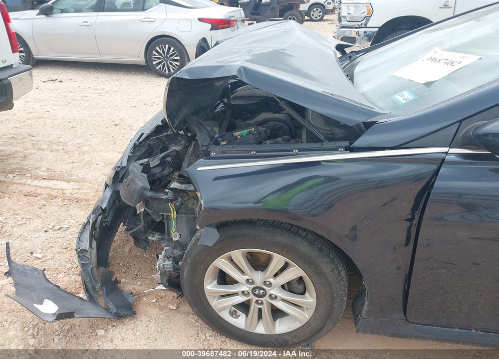 2014 HYUNDAI SONATA GLS VIN: 5NPEB4AC0EH912041