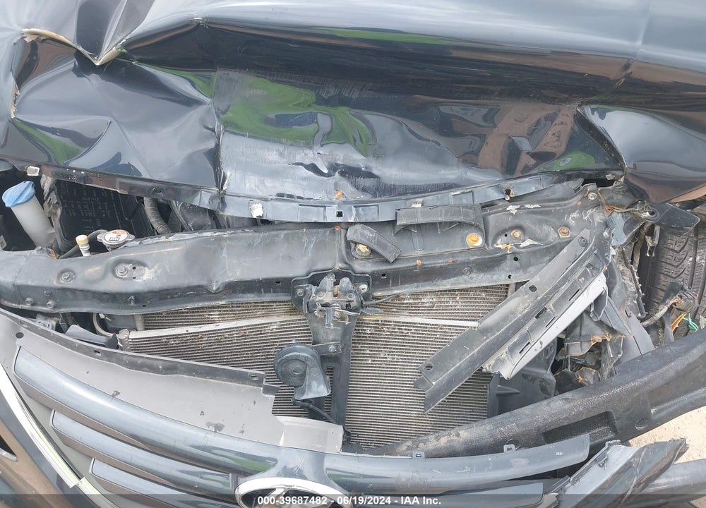 2014 HYUNDAI SONATA GLS VIN: 5NPEB4AC0EH912041