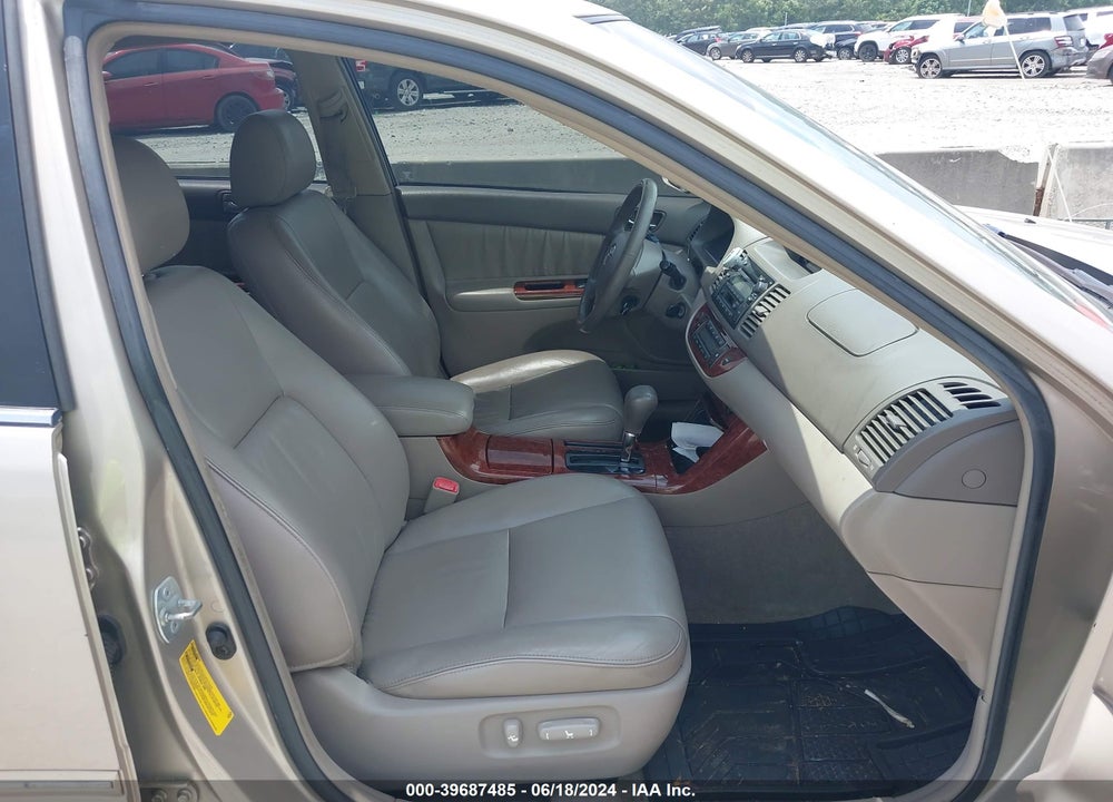 2005 TOYOTA CAMRY XLE V6 VIN: 4T1BF30K85U107688