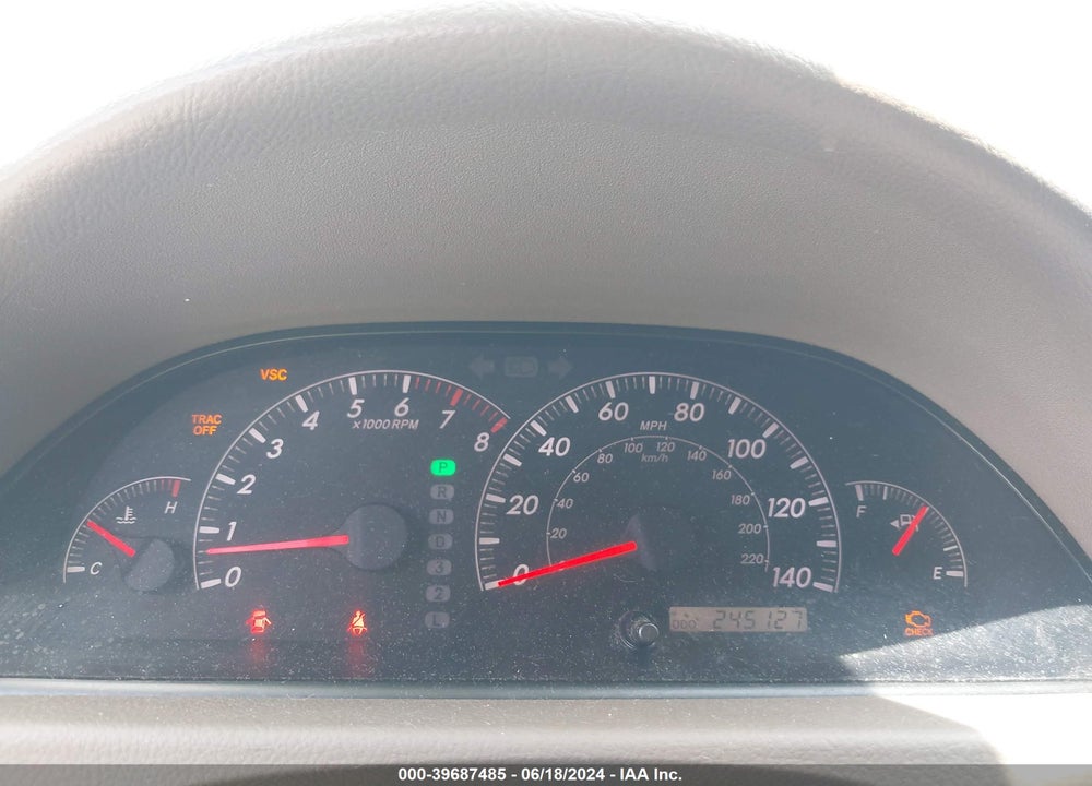 2005 TOYOTA CAMRY XLE V6 VIN: 4T1BF30K85U107688