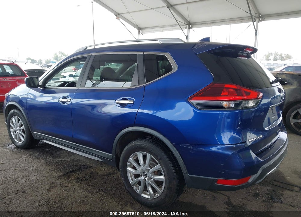 2018 NISSAN ROGUE SV VIN: KNMAT2MT6JP509496