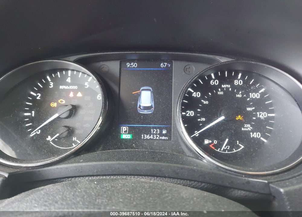 2018 NISSAN ROGUE SV VIN: KNMAT2MT6JP509496