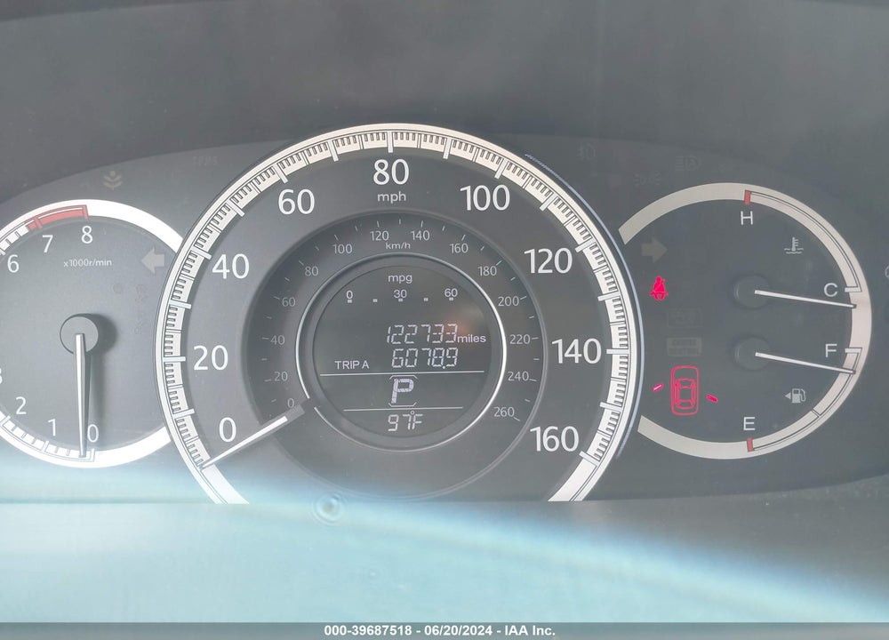 2015 HONDA ACCORD LX VIN: 1HGCR2F3XFA016890