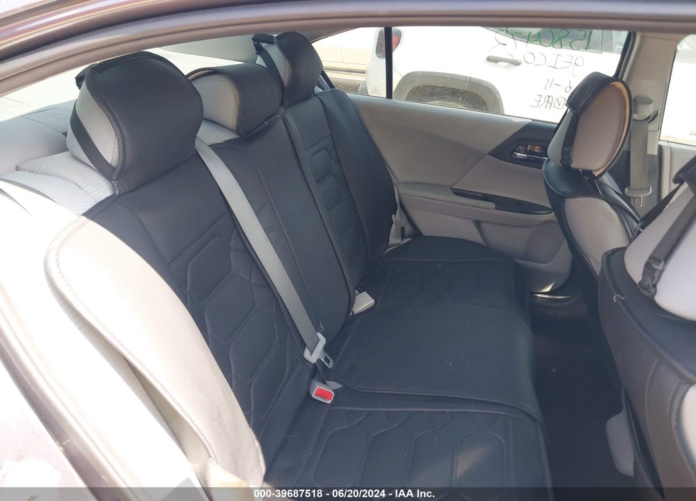 2015 HONDA ACCORD LX VIN: 1HGCR2F3XFA016890