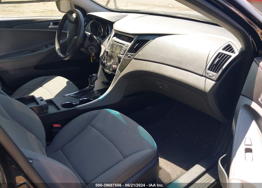 2012 HYUNDAI SONATA GLS VIN: 5NPEB4AC2CH342475