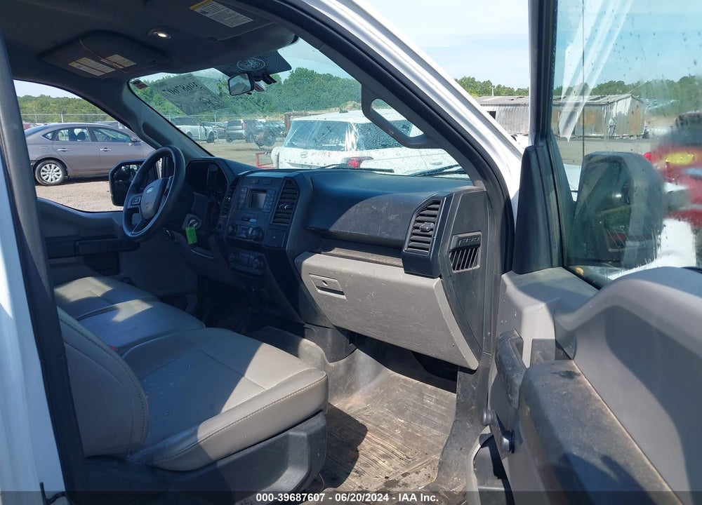 2016 FORD F-150 XL VIN: 1FTMF1C82GKD71330