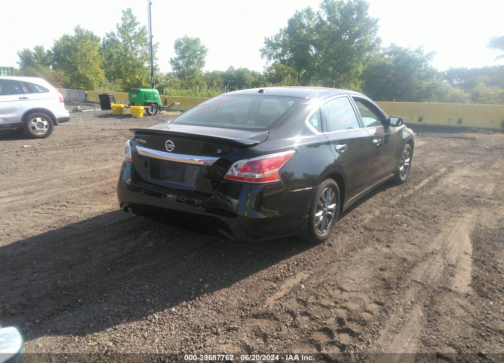 2015 NISSAN ALTIMA 2.5 S VIN: 1N4AL3AP9FC435766