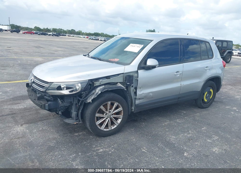 2018 VOLKSWAGEN TIGUAN LIMITED 2.0T VIN: WVGAV7AXXJK001376
