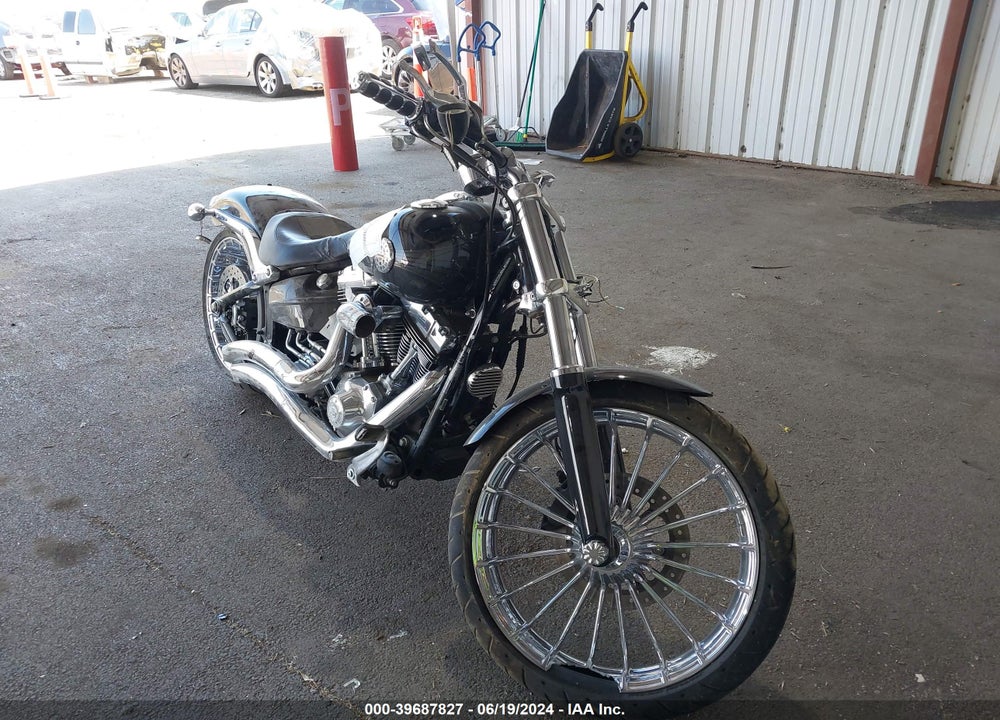 2015 HARLEY-DAVIDSON FXSB VIN: 1HD1BFV30FB018207