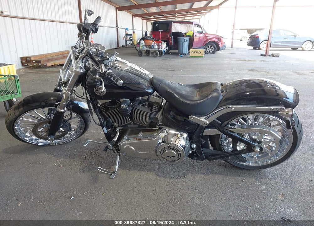 2015 HARLEY-DAVIDSON FXSB VIN: 1HD1BFV30FB018207