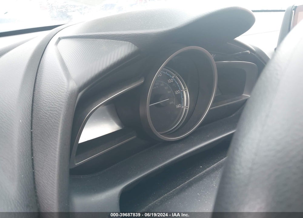 2020 TOYOTA YARIS LE VIN: 3MYDLBJV9LY701095