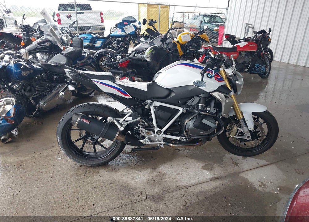 2020 BMW R 1250 R VIN: WB10J7300LZG69709