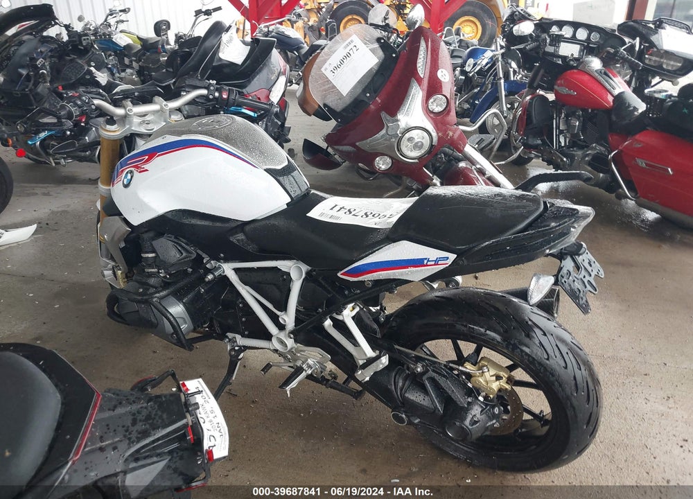 2020 BMW R 1250 R VIN: WB10J7300LZG69709