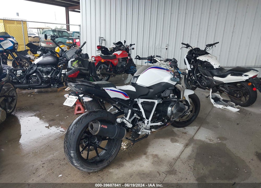 2020 BMW R 1250 R VIN: WB10J7300LZG69709