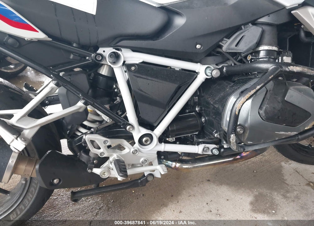 2020 BMW R 1250 R VIN: WB10J7300LZG69709