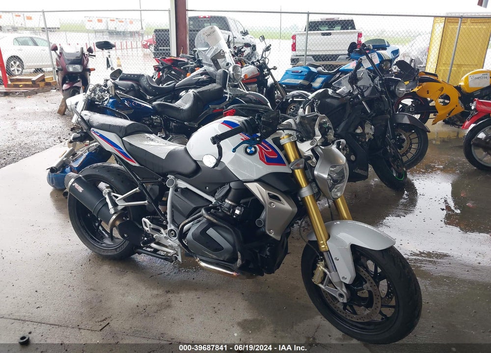 2020 BMW R 1250 R VIN: WB10J7300LZG69709