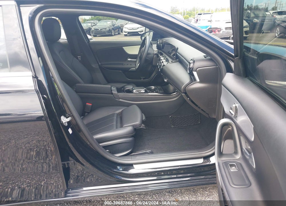 2020 MERCEDES-BENZ A 220 VIN: WDD3G4EB5LW037739