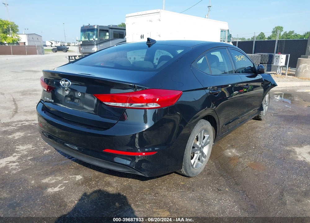 2017 HYUNDAI ELANTRA SE VIN: 5NPD84LF3HH106622