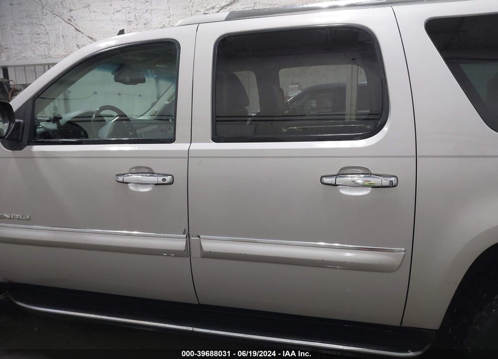 2007 GMC YUKON XL 1500 VIN: 1GKFK668X7J233283