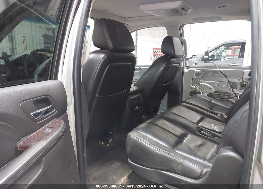 2007 GMC YUKON XL 1500 VIN: 1GKFK668X7J233283