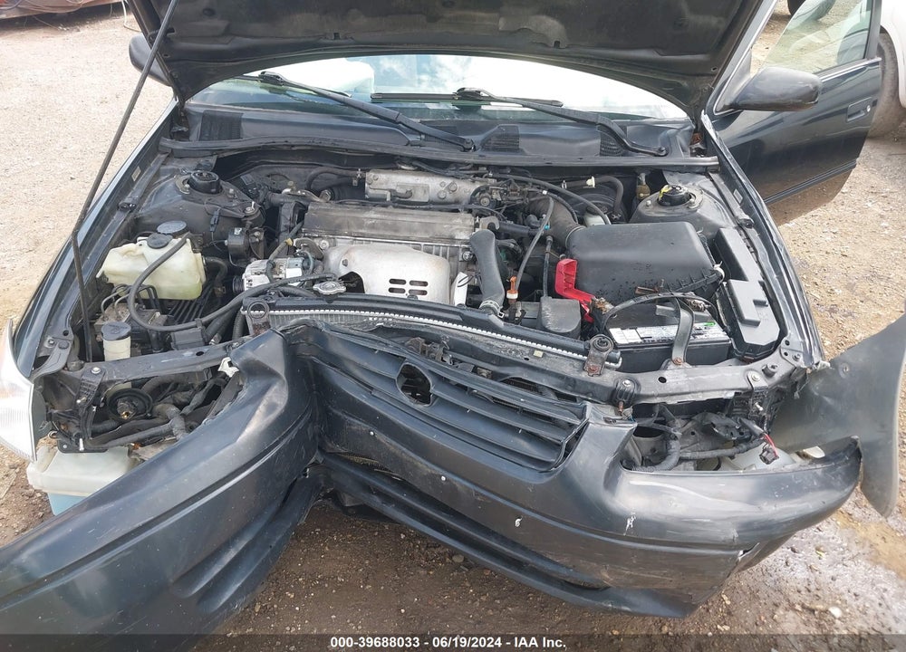 1998 TOYOTA CAMRY LE VIN: 4T1BG22K6WU267526