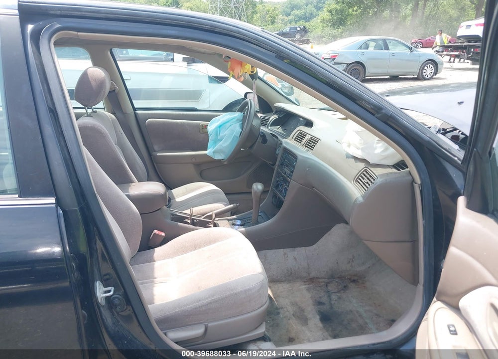 1998 TOYOTA CAMRY LE VIN: 4T1BG22K6WU267526