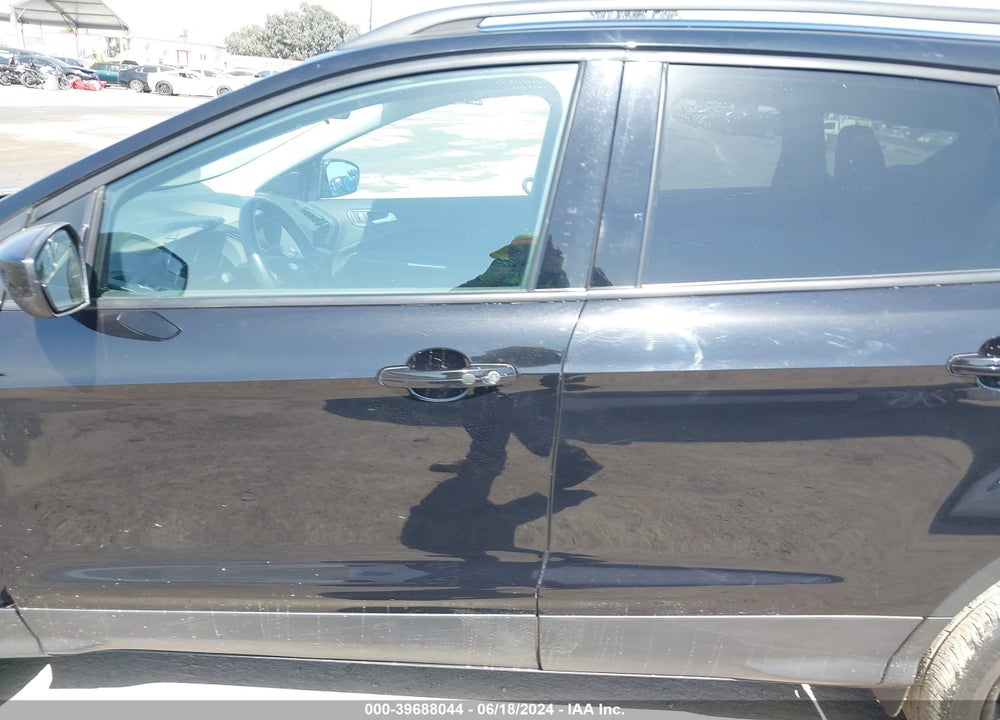 2019 FORD ESCAPE SE VIN: 1FMCU9GD8KUA26643
