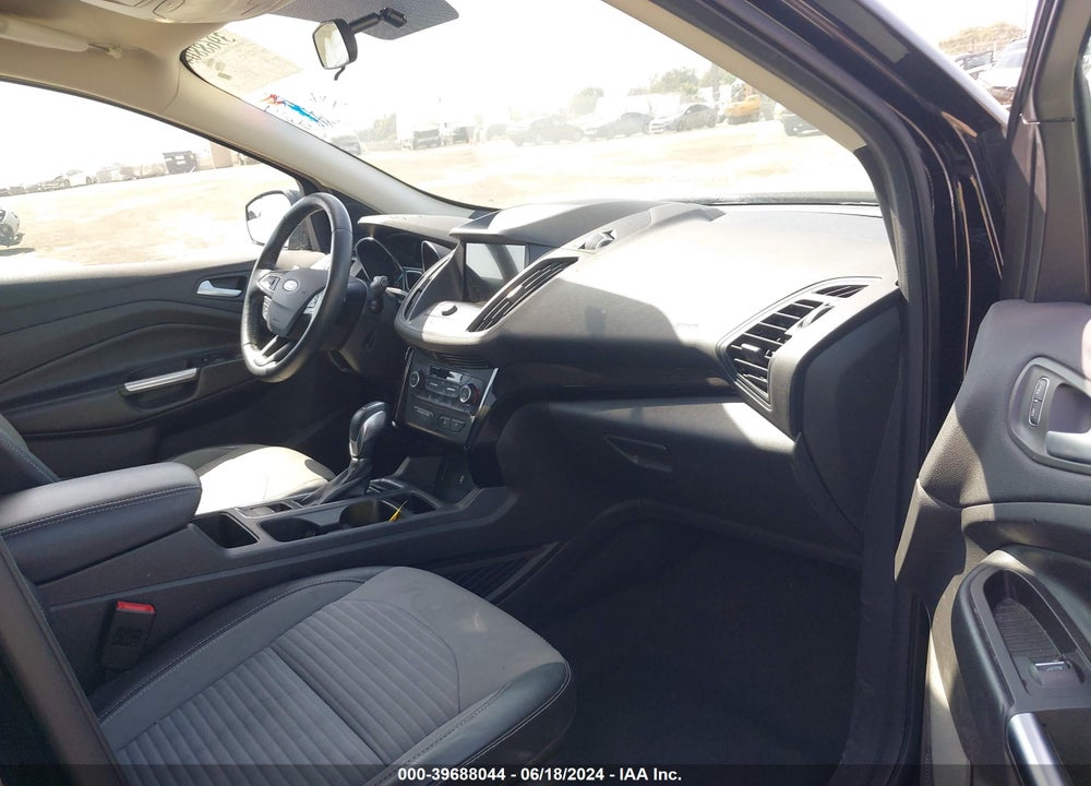 2019 FORD ESCAPE SE VIN: 1FMCU9GD8KUA26643