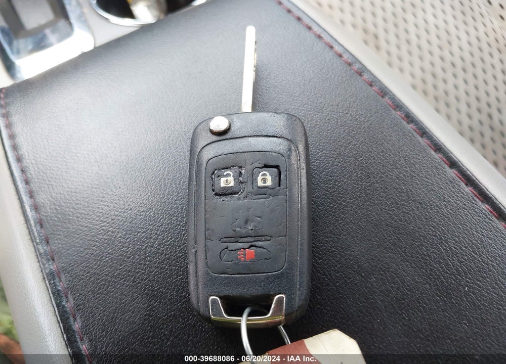 2011 CHEVROLET EQUINOX LS VIN: 2GNALBEC5B1305373