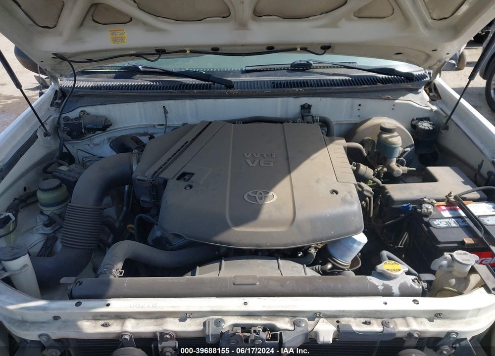 2005 TOYOTA TUNDRA VIN: 5TBJU32105S444718