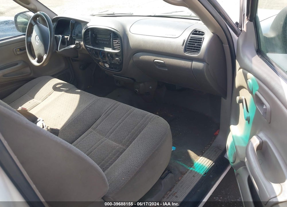 2005 TOYOTA TUNDRA VIN: 5TBJU32105S444718
