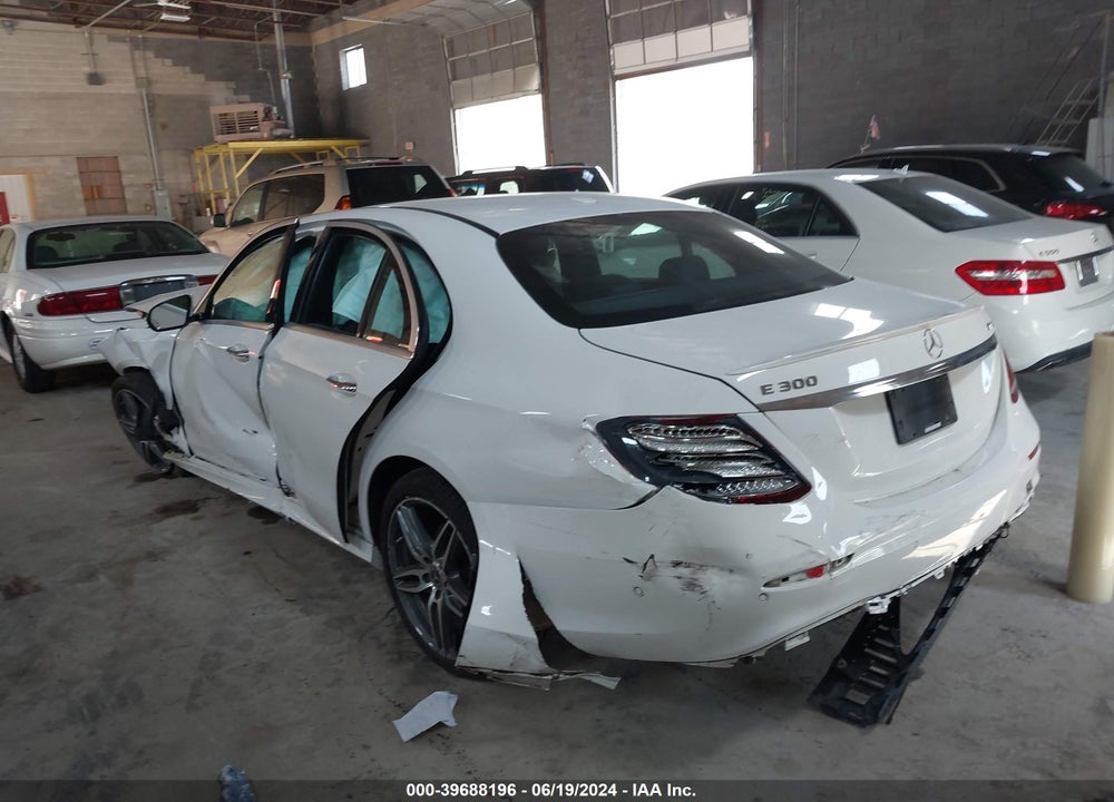 2017 MERCEDES-BENZ E 300 4MATIC VIN: WDDZF4KB2HA243509