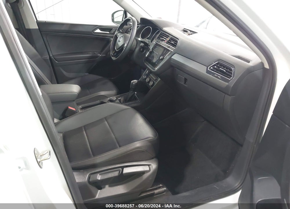 2020 VOLKSWAGEN TIGUAN 2.0T SE/2.0T SE R-LINE BLACK/2.0T SEL VIN: 3VV2B7AX0LM028004