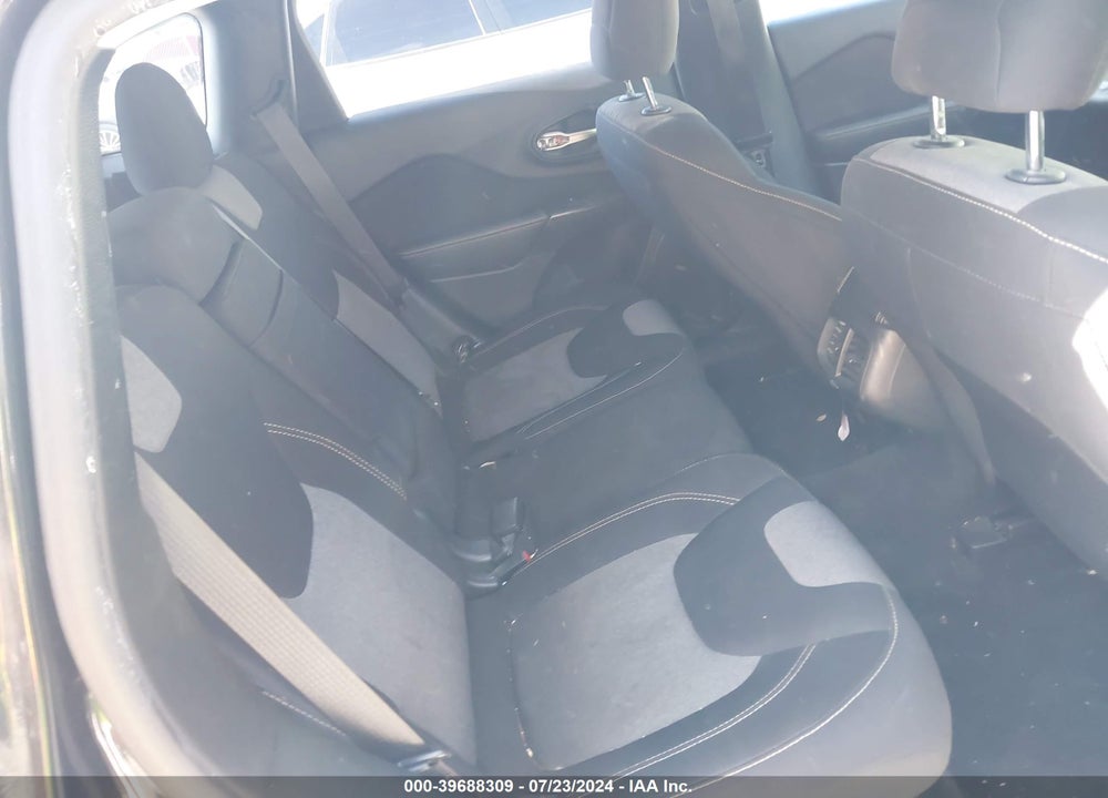 2016 JEEP CHEROKEE SPORT VIN: 1C4PJMAB3GW156592