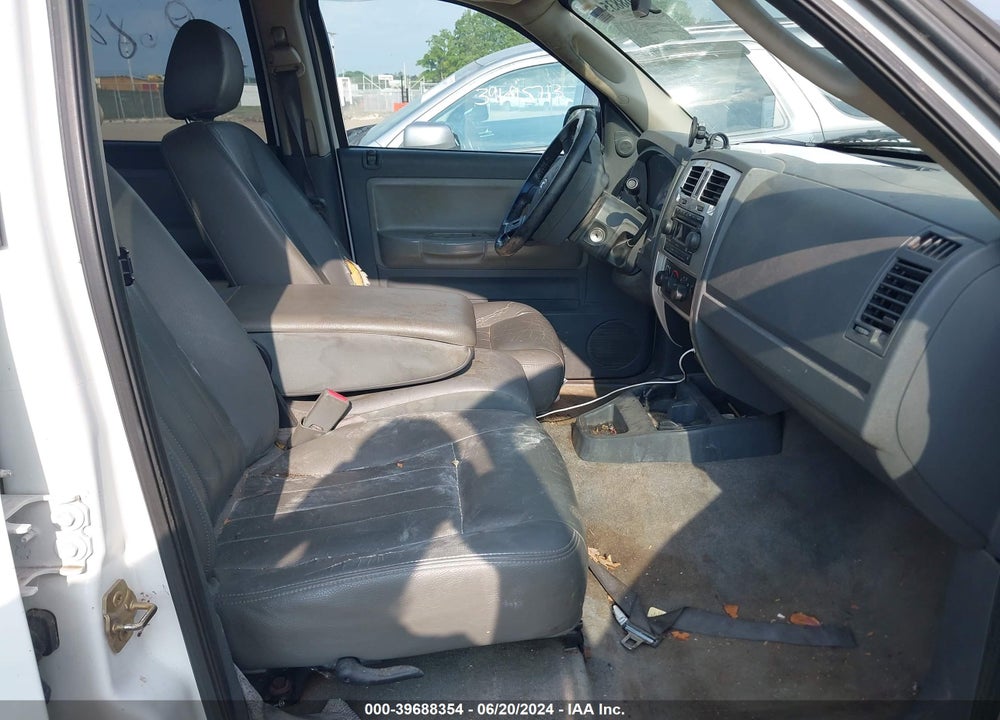2005 DODGE DAKOTA LARAMIE VIN: 1D7HW58N95S103918