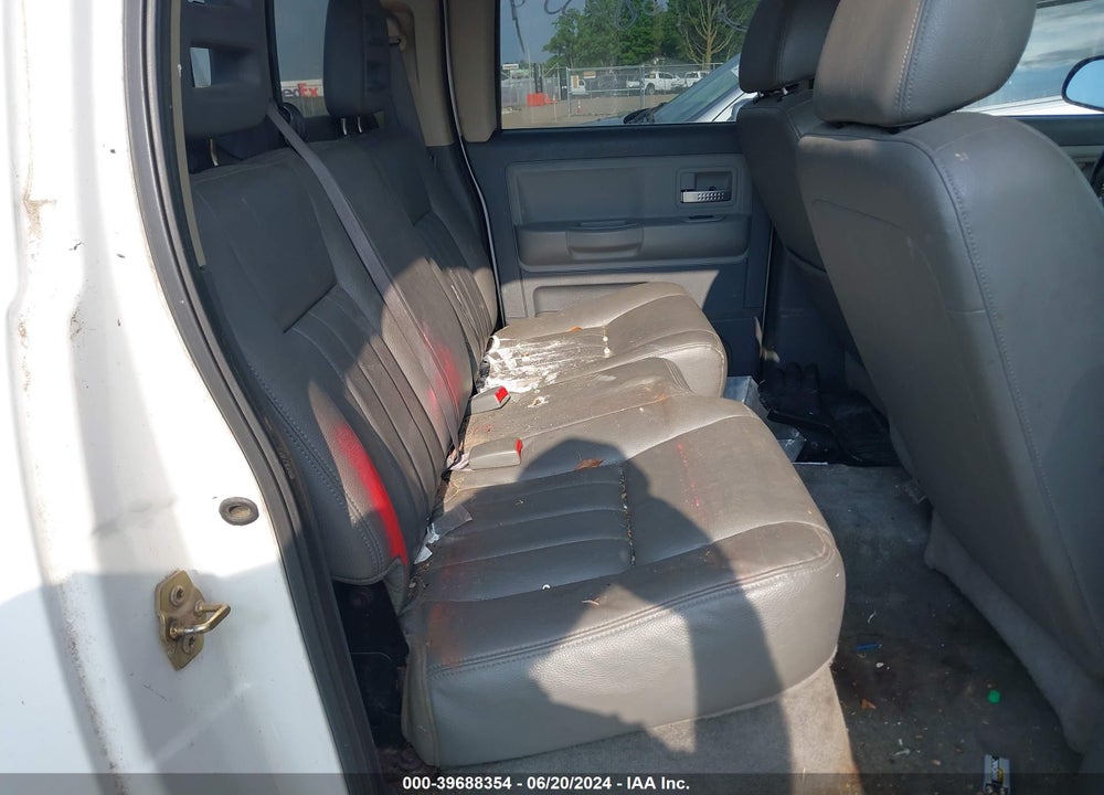 2005 DODGE DAKOTA LARAMIE VIN: 1D7HW58N95S103918