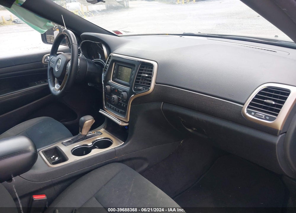 2016 JEEP GRAND CHEROKEE LAREDO VIN: 1C4RJFAG2GC458957