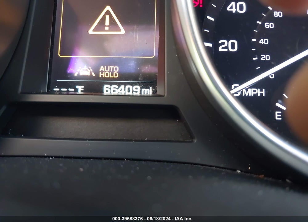 2018 HYUNDAI SANTA FE SE ULTIMATE VIN: KM8SRDHF5JU265808