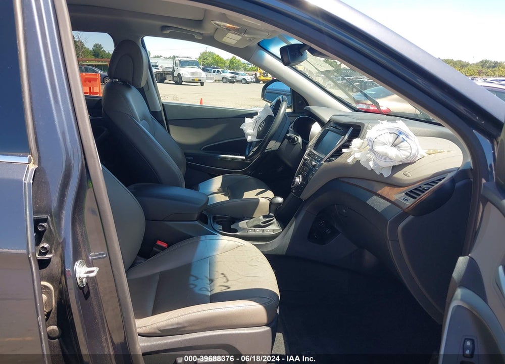 2018 HYUNDAI SANTA FE SE ULTIMATE VIN: KM8SRDHF5JU265808