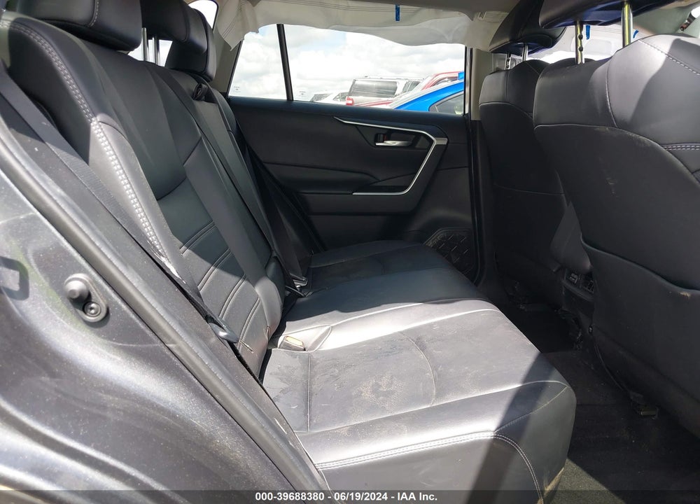 2019 TOYOTA RAV4 XLE PREMIUM VIN: 2T3C1RFV9KW033725