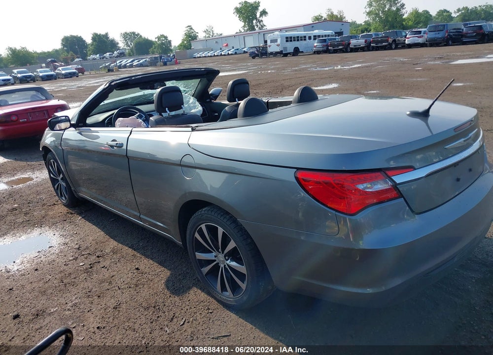 2011 CHRYSLER 200 S VIN: 1C3BC8EG1BN583323