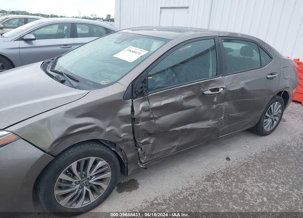 2017 TOYOTA COROLLA XLE VIN: 5YFBURHE6HP694518