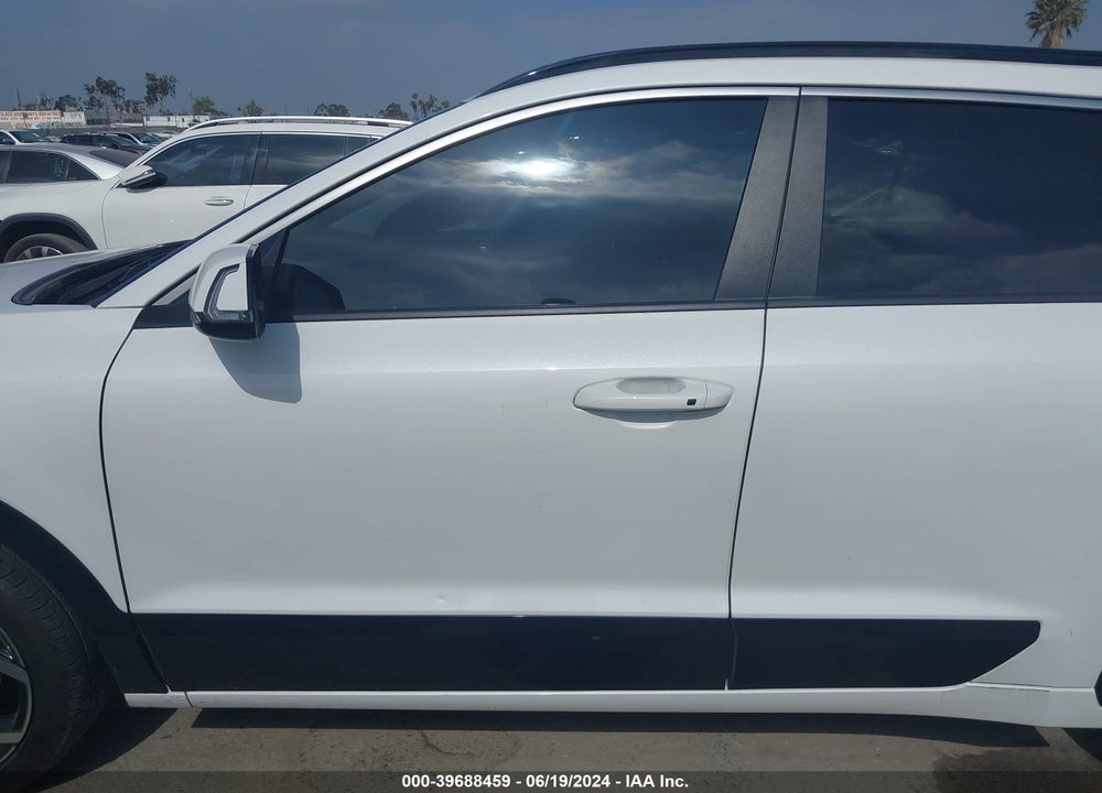 2023 KIA NIRO EX TOURING VIN: KNDCR3LE7P5043971