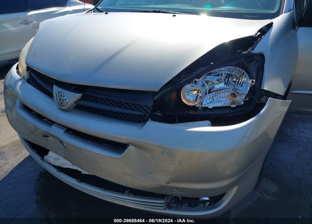 2004 TOYOTA SIENNA LE VIN: 5TDZA23CX4S195128