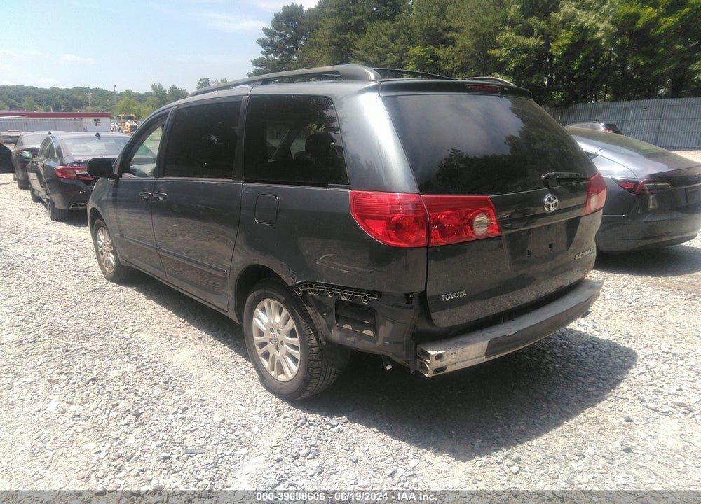 2007 TOYOTA SIENNA XLE VIN: 5TDBK22C77S005354