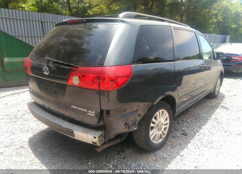 2007 TOYOTA SIENNA XLE VIN: 5TDBK22C77S005354
