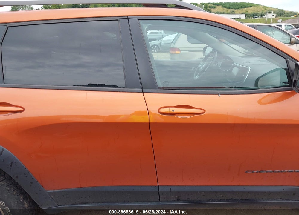 2015 JEEP CHEROKEE VIN: 1C4PJMBS1FW673094